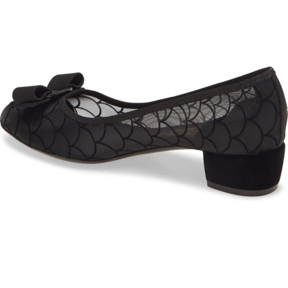 Salvatore Ferragamo Vara Mesh Bow Pumps - Picture 2 of 5